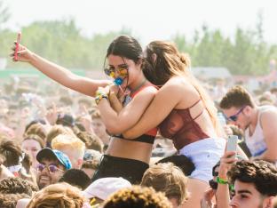 festival