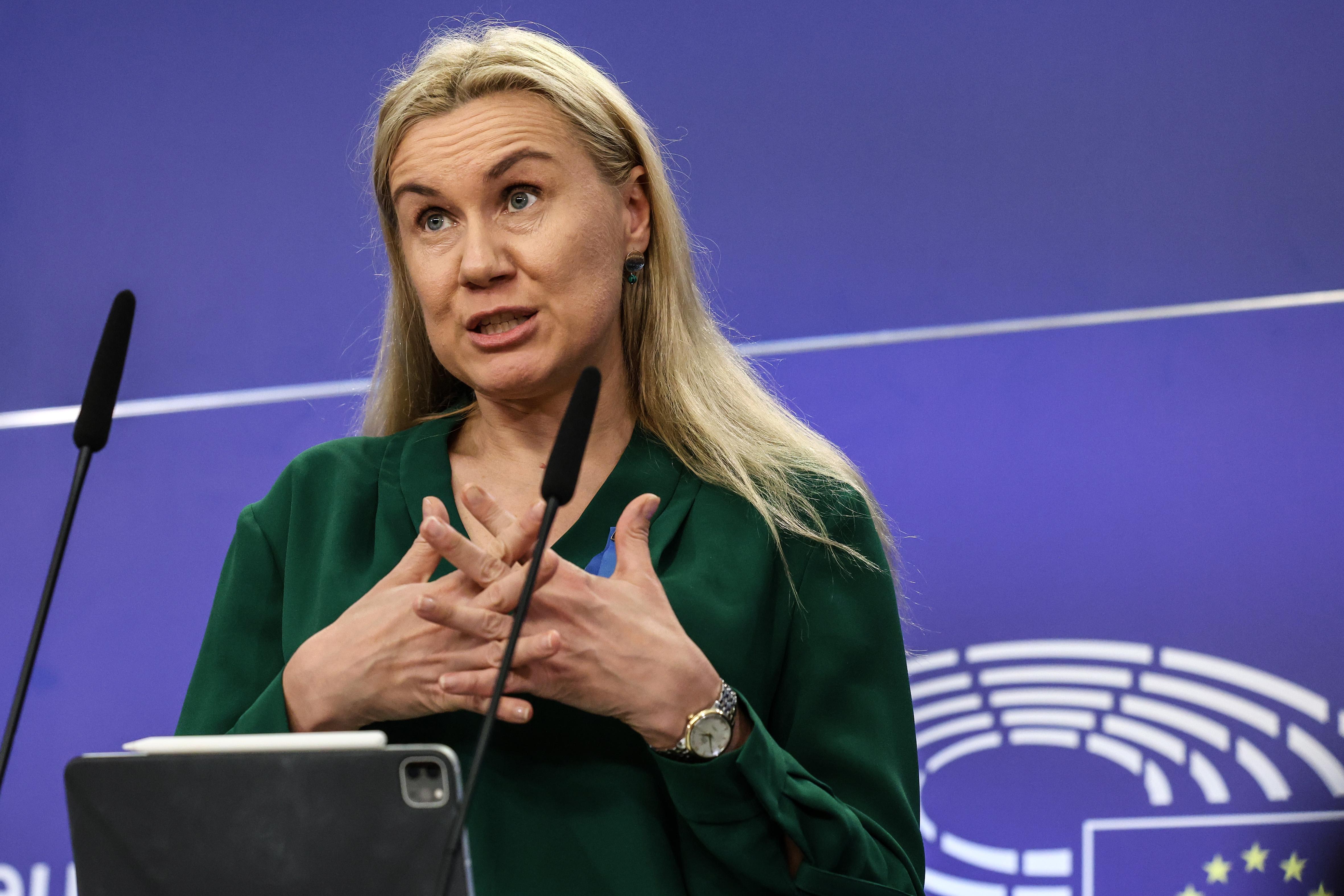 Bruxelles veut que les 27 continuent de réduire leur consommation de