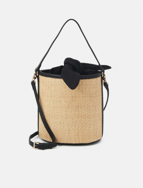Le sac en raphia avec une touche de cuir, notre it-bag de l'?�t?�