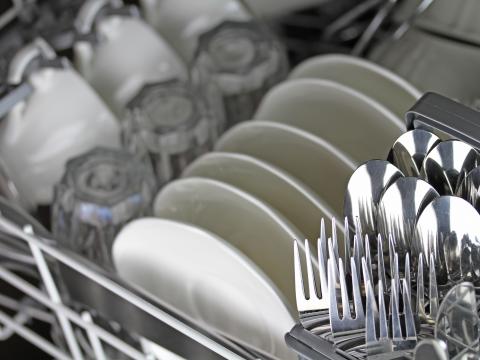 Dishwasher after cleaning process; Shutterstock ID 125985662; Projectnummer: B09773 ; Uitgave: Libelle Lekker; Traffic: Rien Delvaux; Anders: /