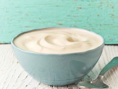 Ook hiervoor kun je Griekse yoghurt gebruiken