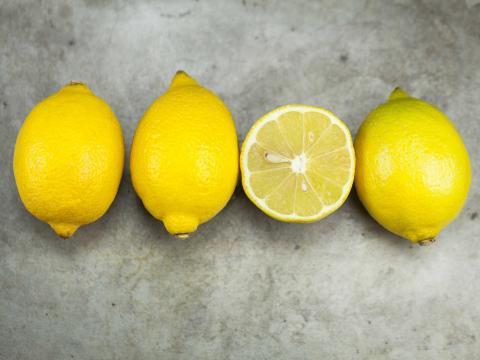 Ce que vous devez toujours faire avant de presser un citron