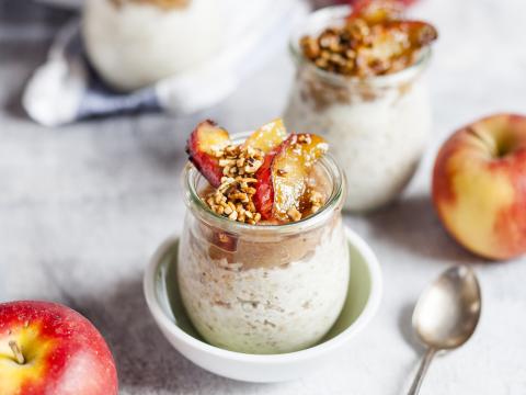 Overnight oats: wat is het en hoe maak je het? Gezond ontbijt onderweg