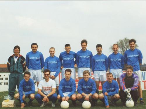 Bij KSV De Ruiter fungeerde Marc Nonkel als speler-trainer.