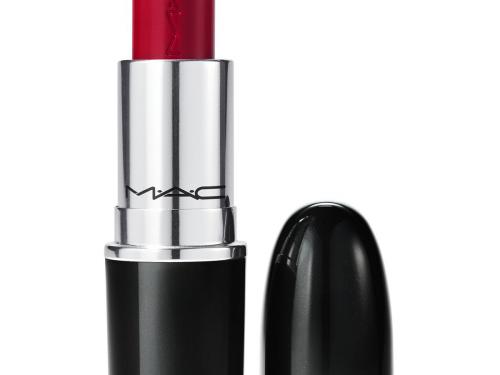 Mondkapje af, lipstick op: felrode lipstick van MAC (20,50 euro).
