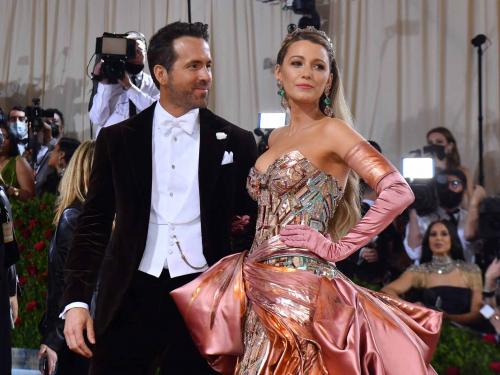 US actress Blake Lively and husband Canadian-US actor Ryan Reynolds arrive for the 2022 Met Gala at the Metropolitan Museum of Art on May 2, 2022, in New York. - The Gala raises money for the Metropolitan Museum of Art's Costume Institute. The Gala's 2022 theme is "In America: An Anthology of Fashion". (Photo by ANGELA  WEISS / AFP)