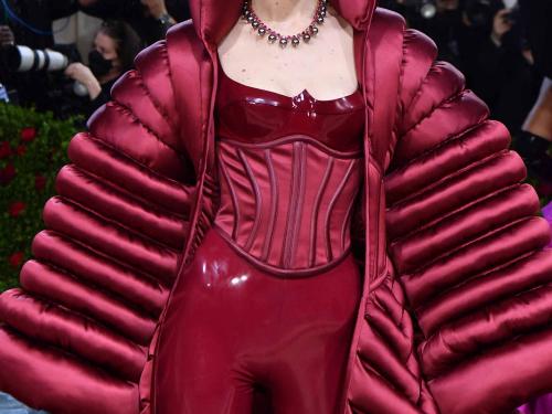 US model Gigi Hadid arrives for the 2022 Met Gala at the Metropolitan Museum of Art on May 2, 2022, in New York. - The Gala raises money for the Metropolitan Museum of Art's Costume Institute. The Gala's 2022 theme is "In America: An Anthology of Fashion". (Photo by ANGELA  WEISS / AFP)