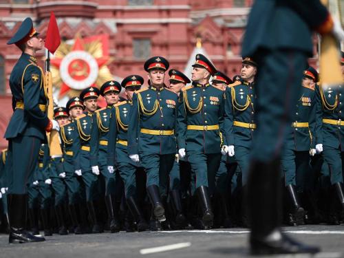 Russian servicemen march on Red Square during the general rehearsal of the Victory Day military parade in central Moscow on May 7, 2022. - Russia will celebrate the 77th anniversary of the 1945 victory over Nazi Germany on May 9. (Photo by Kirill KUDRYAVTSEV / AFP)