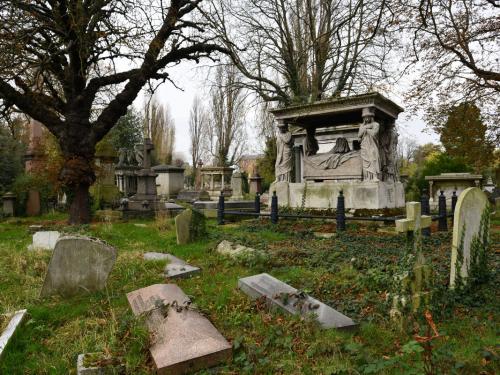 LONDON, UNITED KINGDOM - SEPTEMBER 20 : The Kensal green cemetery in Kensington and Chelsea area, London on September 20, 2017 in London, United Kingdom. (Photo by Frédéric Soltan/Corbis via Getty Images)