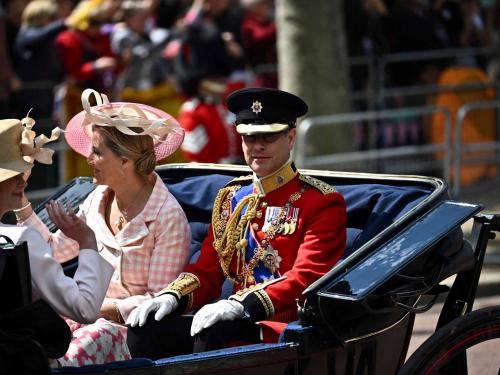 Britain's Prince Edward, Earl of Wessex (R), Britain's Sophie, Countess of Wessex, (C) and Britain's Lady Louise Windsor travel in a horse-drawn carriage during the Queen's Birthday Parade, the Trooping the Colour, as part of Queen Elizabeth II's platinum jubilee celebrations, in London on June 2, 2022. - Huge crowds converged on central London in bright sunshine on Thursday for the start of four days of public events to mark Queen Elizabeth II's historic Platinum Jubilee, in what could be the last major public event of her long reign. (Photo by Ben Stansall / AFP)