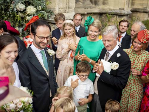 Count Charles Henri d'Udekem d'Acoz and Countess Caroline Philippe leave at the Eglise Saint-Michel in Pont-l Eveque, on September 03, 2022, after their wedding, welcomed by King Filip, Queen Mathilde, Crown Princess Elisabeth, Prince Emmanuel and Princess Eleonore of Belgium and Countess Anne Marie d'Udekem d'Acoz Photo: Albert Nieboer / Netherlands OUT / Point de Vue OUT