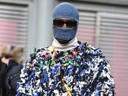 Balaclava - streetstyle beeld tijdens Paris Fashion Week