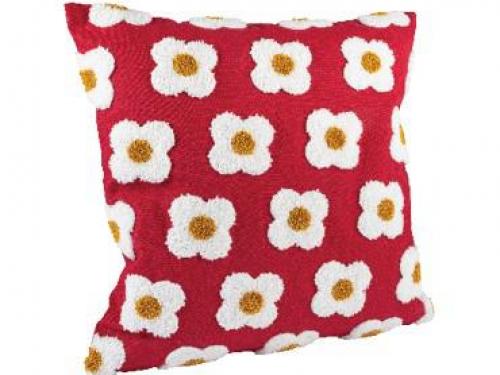 Een vrolijk bloemenaccent in je interieur. Kussen – € 12,99 - Mondial Tissues.