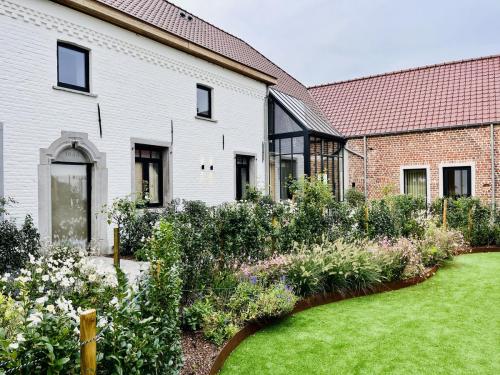 De hoeve werd grondig opgefrist.