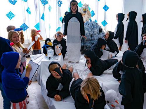 De pinguinklas 2de leerjaar van De Ritsheuvel in Belsele.