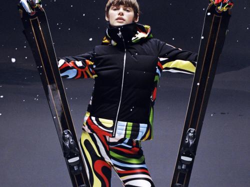 Ski-jas (1.490 euro) en bijhorende pantalon (790 euro), van Fusalp in samenwerking met Pucci.