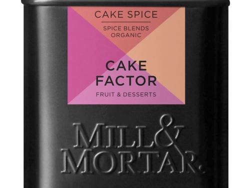 Cake Factor is een kruidenmix voor gebak met kaneel, steranijs, piment, gember, kruidnagel en nootmuskaat - € 8,40 - Mill & Mortar  via goodfoodshop.be.