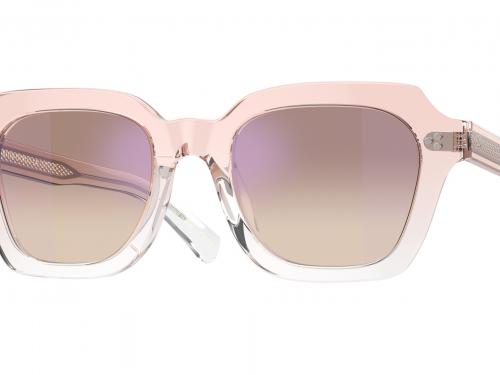 Zonnebril ‘Kienna’ - € 345 - Oliver Peoples.