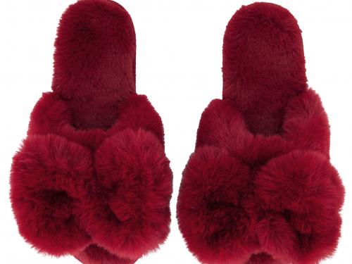 Fluffy slippers - € 19,99 - Hunkemöller.