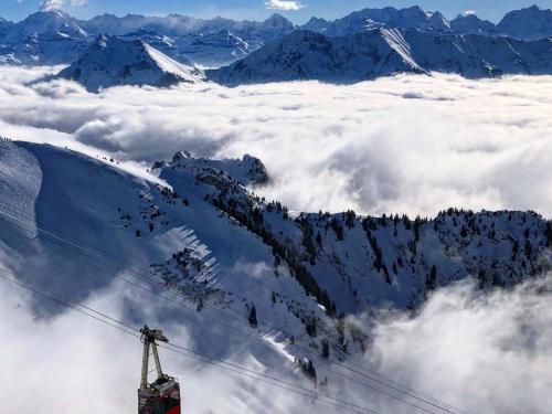 De vertigineux paysages en montagne.