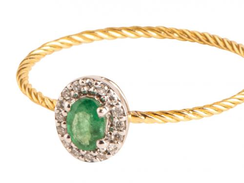 Ring uit goud met smaragd - € 880 - Wouters & Hendrix.