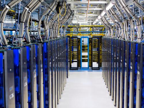 Enkele foto’s uit verschillende datacenters van Microsoft.