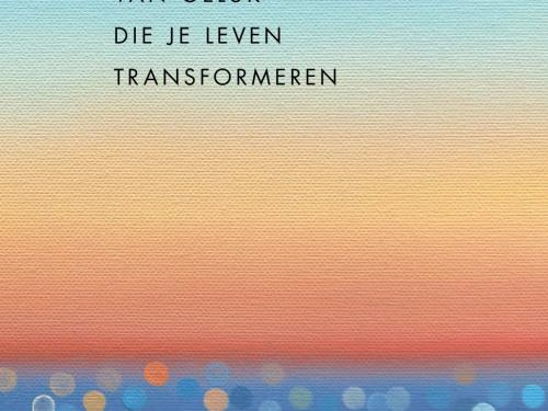 Nadia Narain en Katia Narain Phillips, GLIMMERS, een boek over kleine momenten van vreugde en hoe ze zorgen voor een kalmer leven - € 22,99 - Unieboek/Het Spectrum.