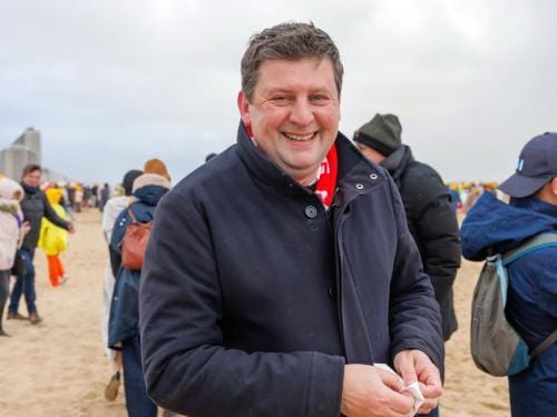 20260103 - Oostende - West-Vlaanderen: Sfeerbeeld - Nieuwjaarsduik - Kw© Foto Kurt bvba0475 / 75 39 89051 / 72 67 39info@fotokurt.bewww.fotokurt.be