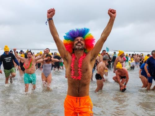 20260103 - Oostende - West-Vlaanderen: Sfeerbeeld - Nieuwjaarsduik - Kw© Foto Kurt bvba0475 / 75 39 89051 / 72 67 39info@fotokurt.bewww.fotokurt.be