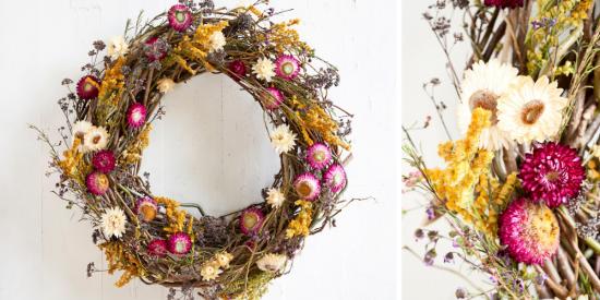 bloemenkrans met droogbloemen