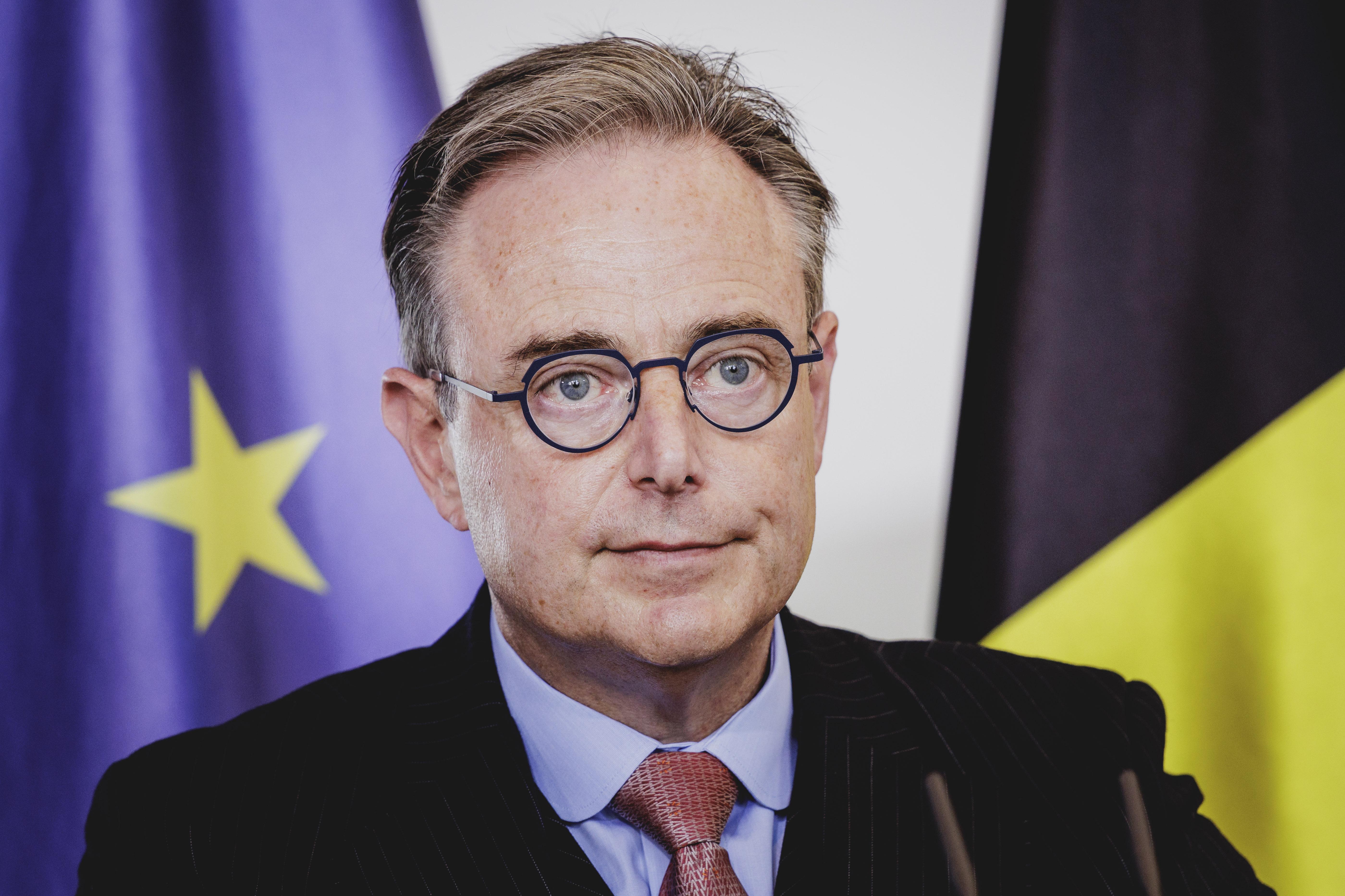 Premier Bart De Wever tijdens een bezoek aan Duitsland: ook daar kiest hij zijn momenten.