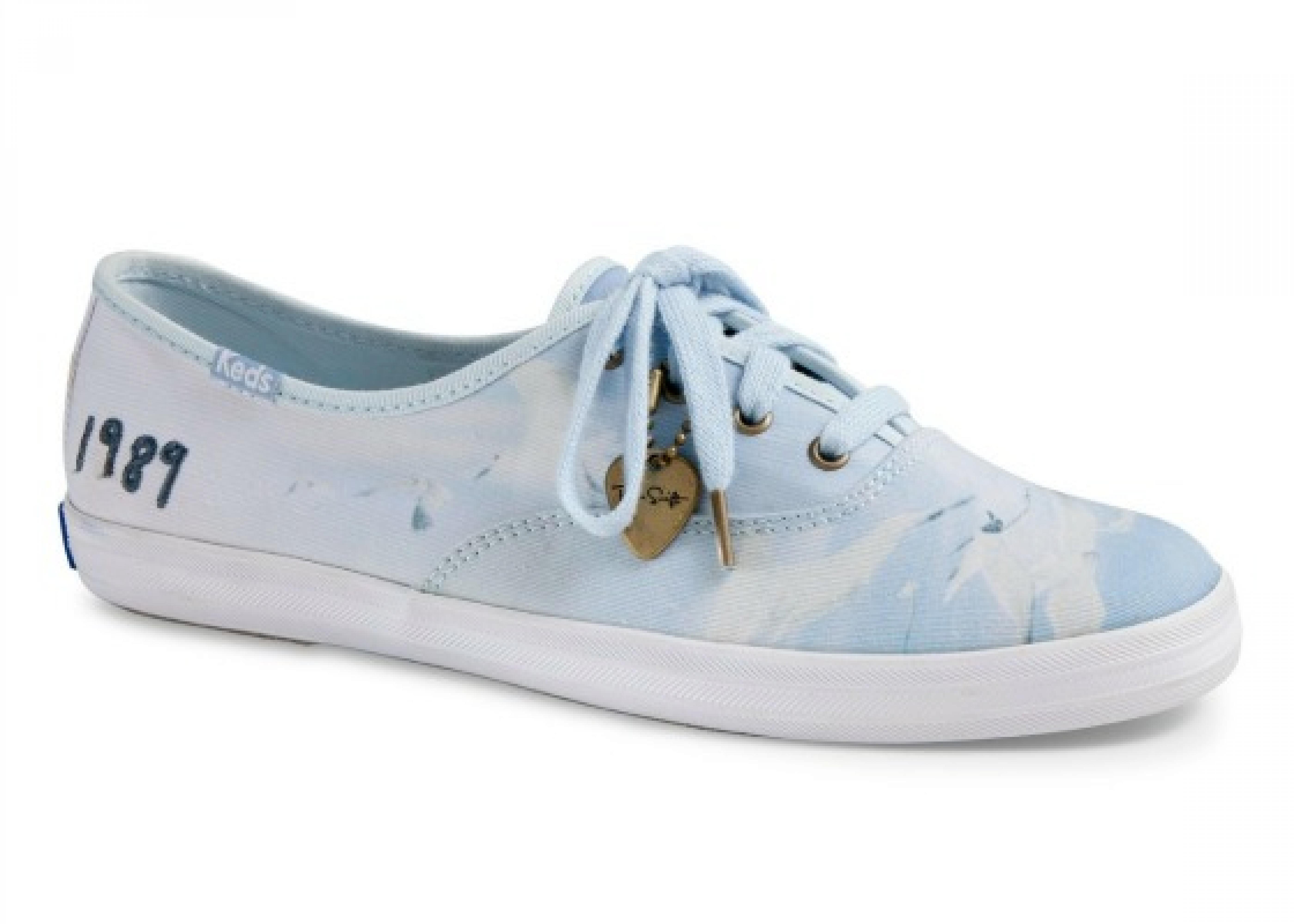 Taylor Swift goes Keds