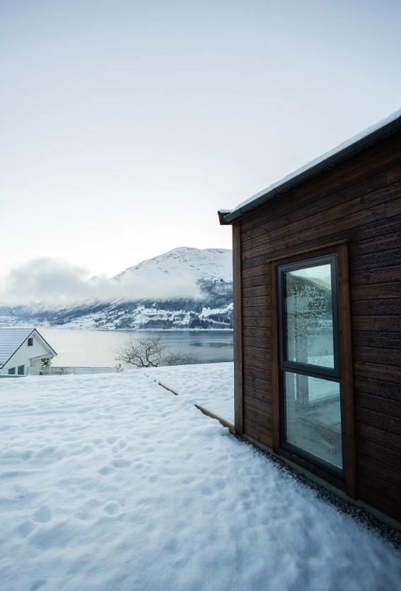 tiny house met prachtig uitzicht in noorwegen