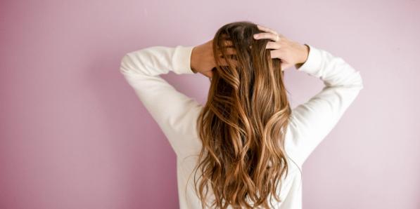 3 recettes naturelles pour avoir des cheveux brillants