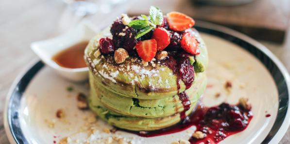 Recette gourmande: pancakes au matcha et à la fraise - Gael.be