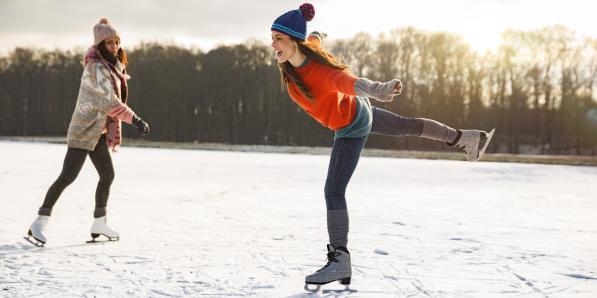 Bruxelles, Liège, Charleroi: 5 patinoires pour profiter pleinement de l'hiver!