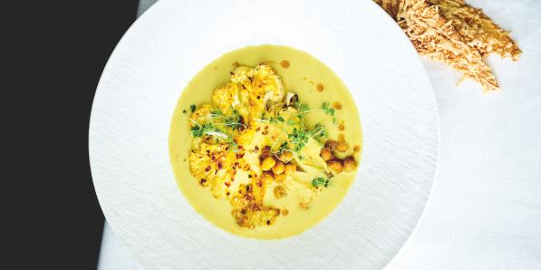 Recette d'automne: la délicieuse soupe de chou-fleur parfumée au curry