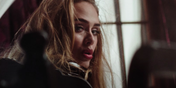 Adele - ©Capture d'écran YouTube
