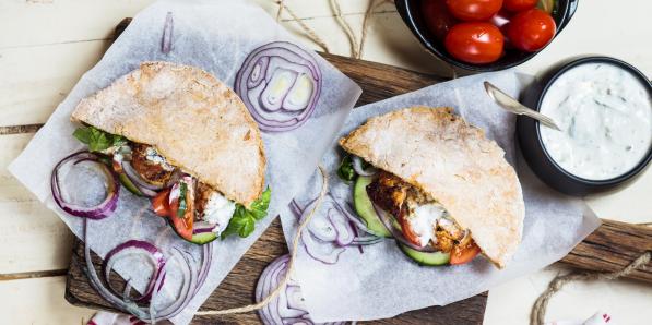 Et si ce soir, vous vous faisiez plaisir avec des pitas? Exit la version inspirée du dürüm du coin, on vous propose 6 recettes originales et gourmandes glanées sur les réseaux sociaux. 