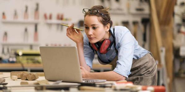 femme au travail