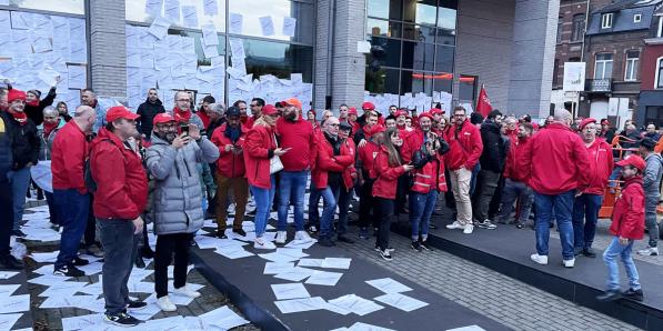 manifestants à Namur