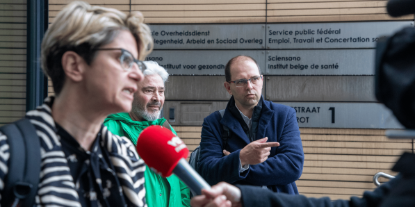 Kristel Van Damme (ACV), Manu Gonzalez (CNE) en Jan De Weghe (BBTK), Delhaize