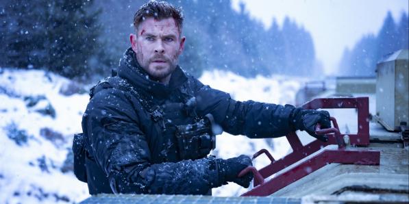 alt_Chris Hemsworth - Netflix
