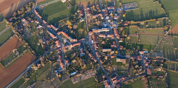 luchtfoto dorp