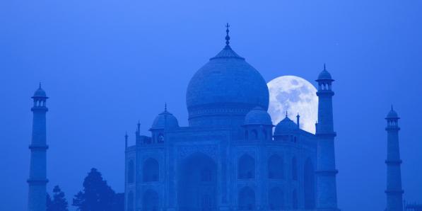 Taj Mahal maan lune