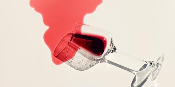 Pourquoi le vin rouge provoquent des maux de tête.