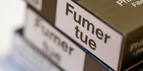 Fumer emballage standardisé