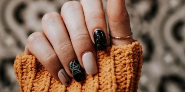 Halloween Manicure