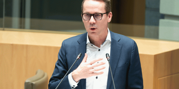 Vlaams minister van Omgeving Jo Brouns (CD&V)