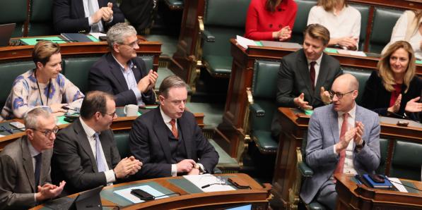 Bart De Wever in het parlement tijdens zijn regeringsverklaring